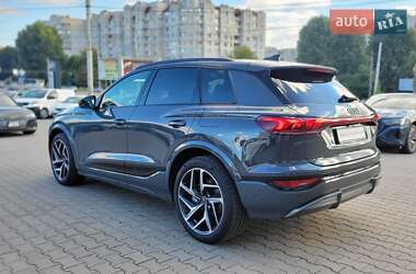 Внедорожник / Кроссовер Audi Q6 e-tron 2024 в 