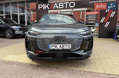 Позашляховик / Кросовер Audi Q6 e-tron 2024 в 