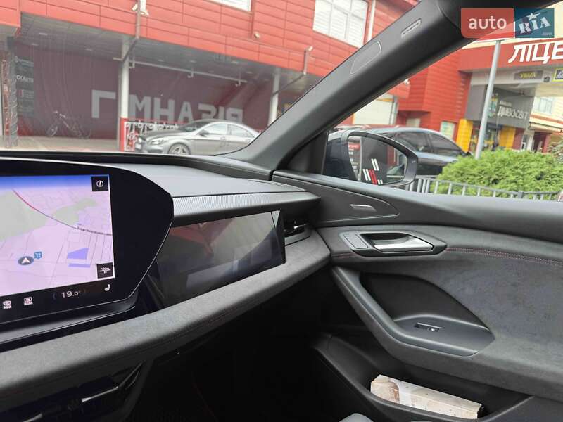 Внедорожник / Кроссовер Audi Q6 e-tron 2024 в Львове