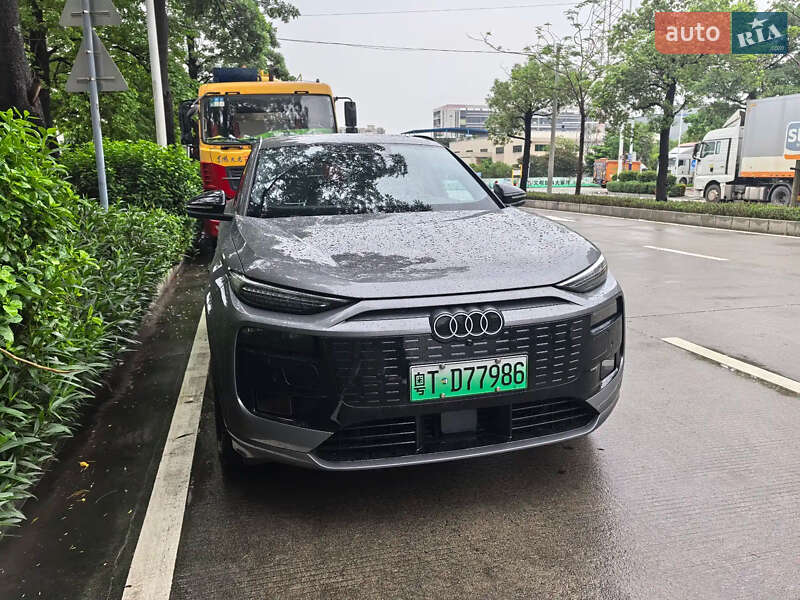 Позашляховик / Кросовер Audi Q6 e-tron 2025 в Львові