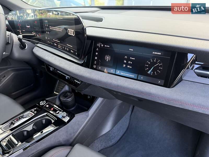 Позашляховик / Кросовер Audi Q6 e-tron 2024 в Хмельницькому