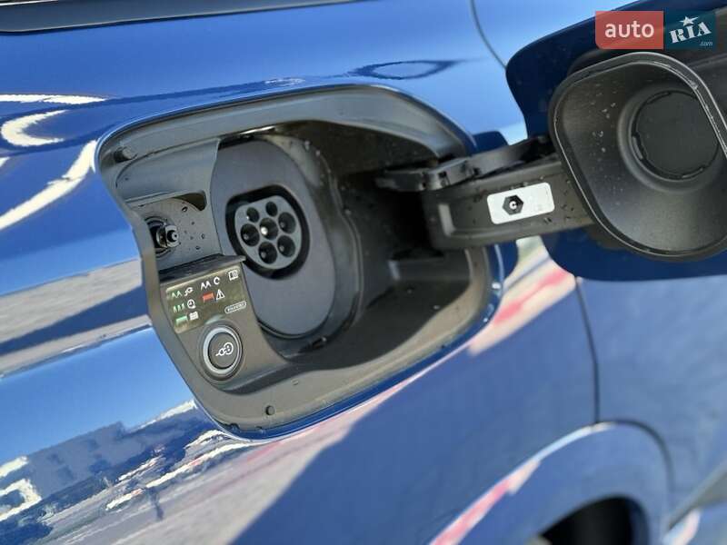 Позашляховик / Кросовер Audi Q6 e-tron 2024 в Хмельницькому