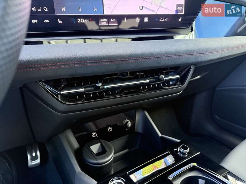 Позашляховик / Кросовер Audi Q6 e-tron 2024 в Хмельницькому