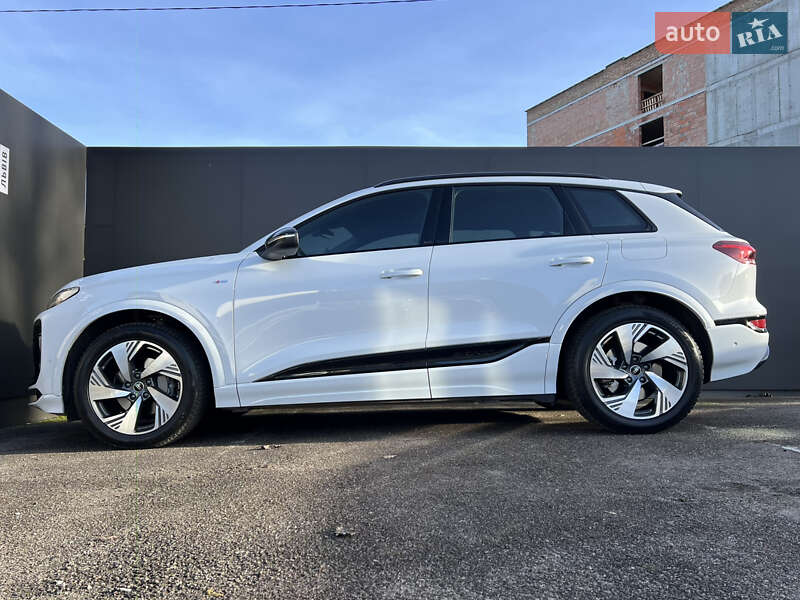 Внедорожник / Кроссовер Audi Q6 e-tron 2025 в Львове