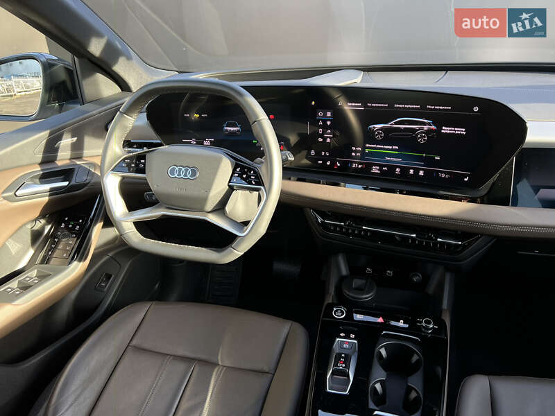 Внедорожник / Кроссовер Audi Q6 e-tron 2025 в Львове