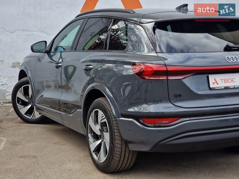 Внедорожник / Кроссовер Audi Q6 e-tron 2024 в Одессе