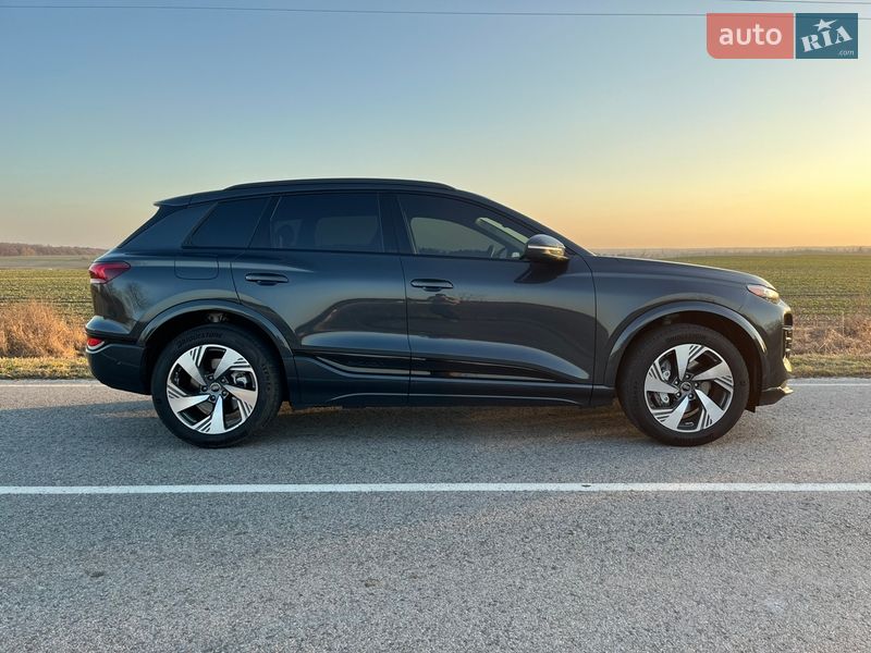 Внедорожник / Кроссовер Audi Q6 e-tron 2025 в Львове