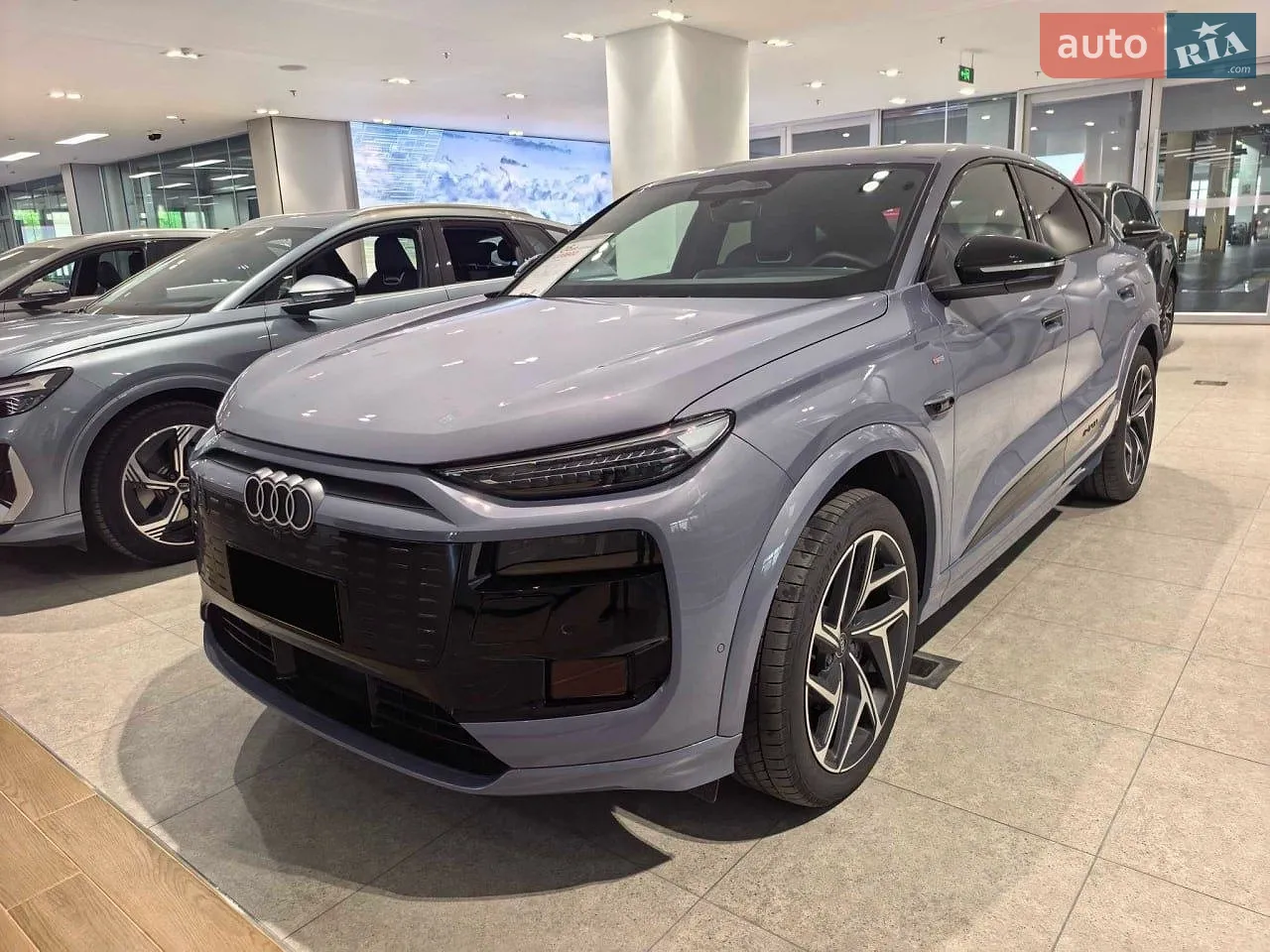 2025 Audi Q6 - фото 1