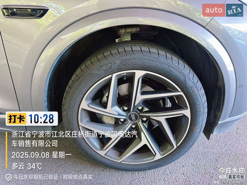 Позашляховик / Кросовер Audi Q6L e-tron 2025 в Києві