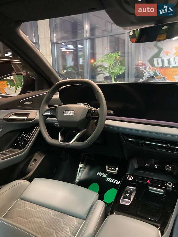 Внедорожник / Кроссовер Audi Q6L e-tron 2025 в Львове