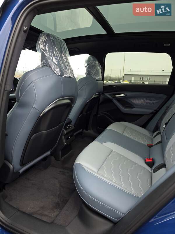 Внедорожник / Кроссовер Audi Q6L e-tron 2025 в Киеве