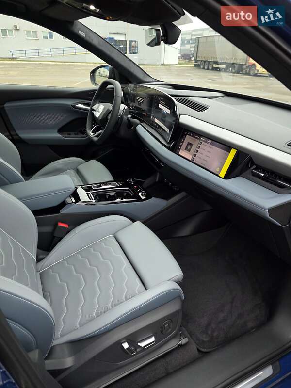 Внедорожник / Кроссовер Audi Q6L e-tron 2025 в Киеве
