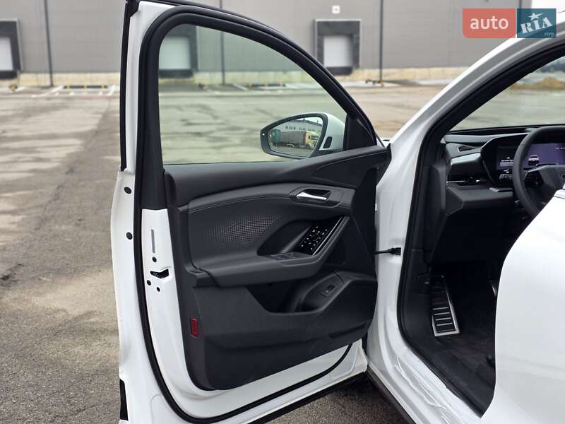 Внедорожник / Кроссовер Audi Q6L e-tron 2025 в Киеве фото 14 Внедорожник / Кроссовер Audi Q6L e-tron 2025 в Киеве