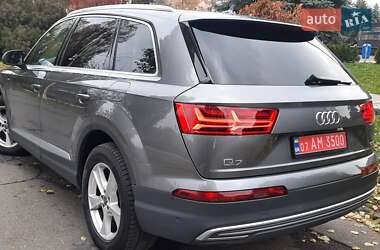 Внедорожник / Кроссовер Audi Q7 e-tron 2016 в Ужгороде