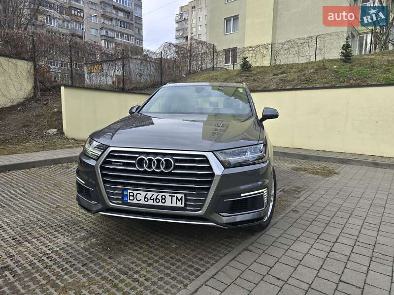Внедорожник / Кроссовер Audi Q7 e-tron 2018 в Львове