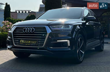Внедорожник / Кроссовер Audi Q7 e-tron 2018 в 