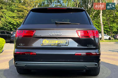 Внедорожник / Кроссовер Audi Q7 e-tron 2018 в 