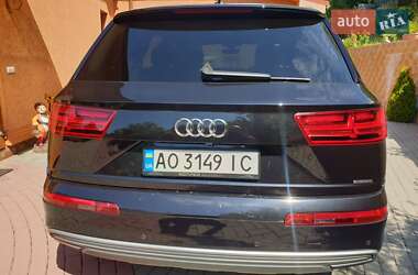 Позашляховик / Кросовер Audi Q7 e-tron 2016 в 
