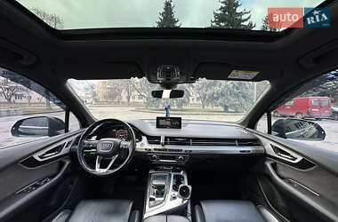 Внедорожник / Кроссовер Audi Q7 e-tron 2016 в 