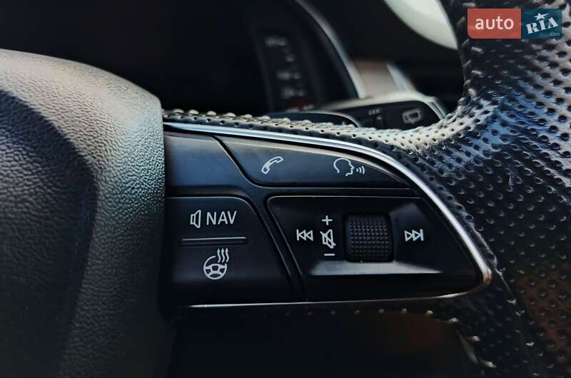 Позашляховик / Кросовер Audi Q7 e-tron 2016 в Рівному