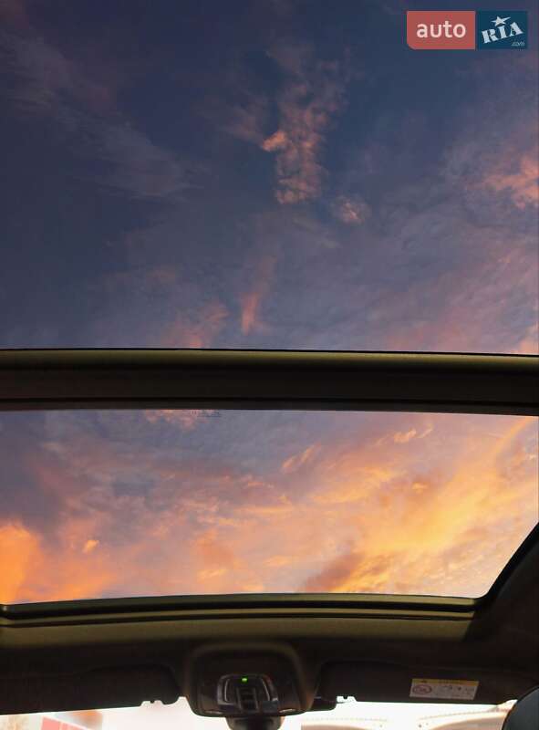 Позашляховик / Кросовер Audi Q7 e-tron 2016 в Рівному