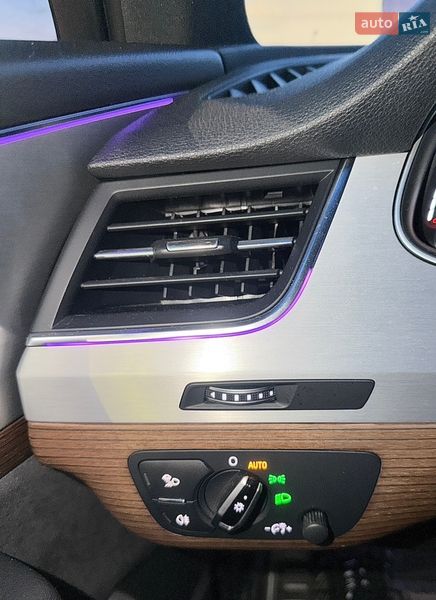 Позашляховик / Кросовер Audi Q7 e-tron 2016 в Ужгороді