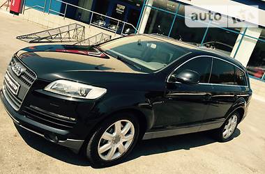 Внедорожник / Кроссовер Audi Q7 2007 в 