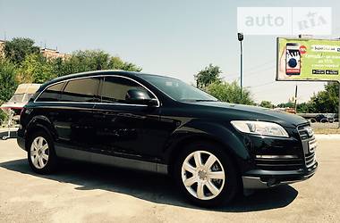 Внедорожник / Кроссовер Audi Q7 2007 в 