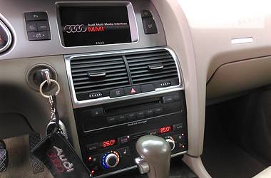 Внедорожник / Кроссовер Audi Q7 2006 в Дубно