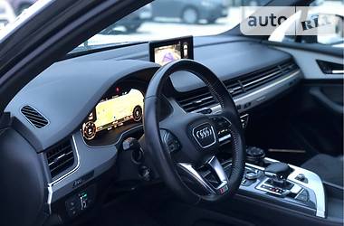 Позашляховик / Кросовер Audi Q7 2015 в Києві