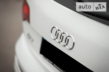 Внедорожник / Кроссовер Audi Q7 2010 в Харькове