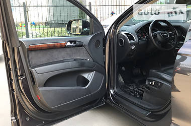 Внедорожник / Кроссовер Audi Q7 2012 в 