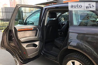 Внедорожник / Кроссовер Audi Q7 2012 в 