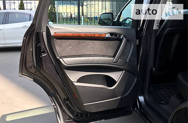 Внедорожник / Кроссовер Audi Q7 2012 в 