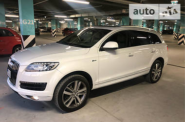 Позашляховик / Кросовер Audi Q7 2014 в 