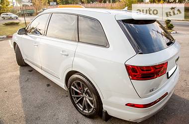 Внедорожник / Кроссовер Audi Q7 2016 в Хмельницком