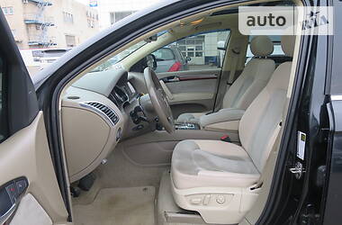 Позашляховик / Кросовер Audi Q7 2006 в 