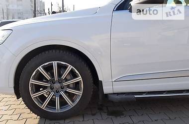 Универсал Audi Q7 2017 в Хмельницком