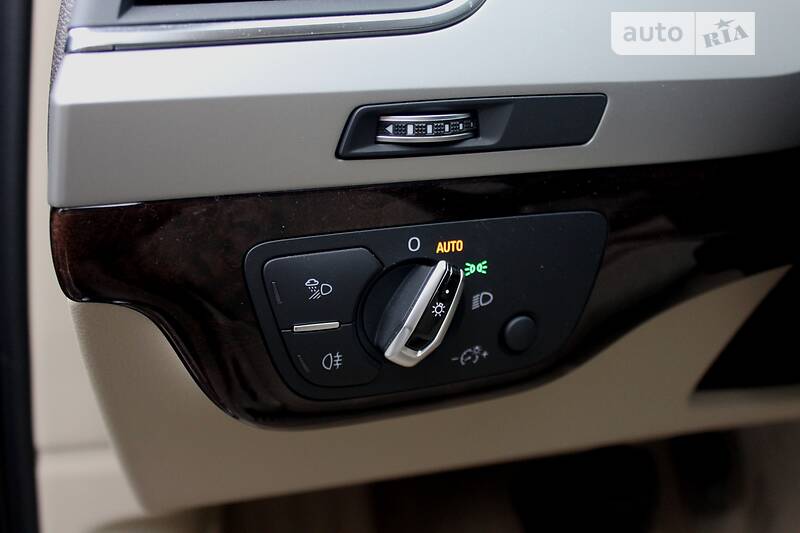 Позашляховик / Кросовер Audi Q7 2016 в Харкові