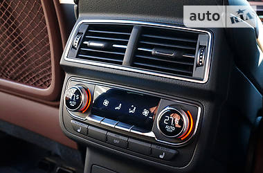 Позашляховик / Кросовер Audi Q7 2017 в 