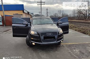 Внедорожник / Кроссовер Audi Q7 2007 в 