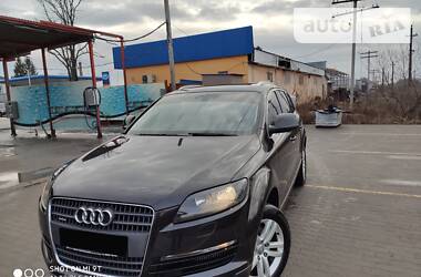 Внедорожник / Кроссовер Audi Q7 2007 в 