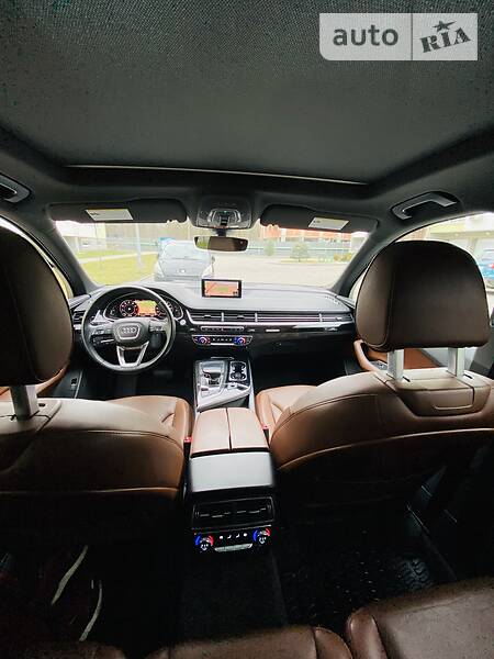 Позашляховик / Кросовер Audi Q7 2017 в Львові