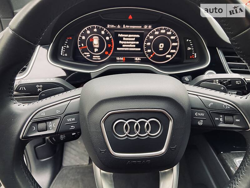 Позашляховик / Кросовер Audi Q7 2017 в Львові