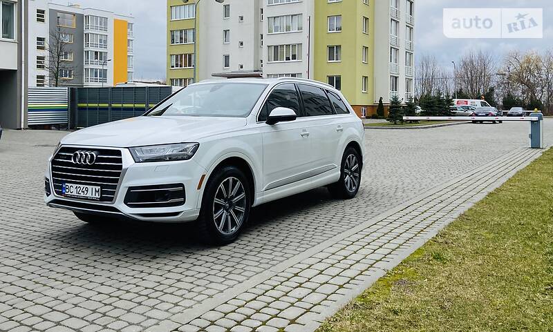 Позашляховик / Кросовер Audi Q7 2017 в Львові