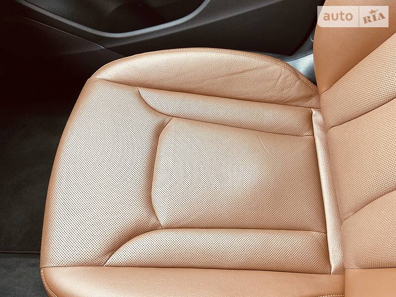 Позашляховик / Кросовер Audi Q7 2017 в Львові