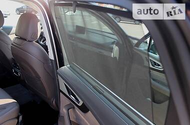Позашляховик / Кросовер Audi Q7 2015 в 