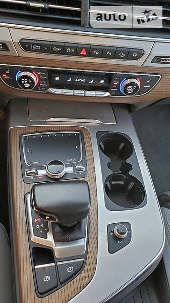 Позашляховик / Кросовер Audi Q7 2015 в Тернополі