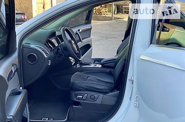 Внедорожник / Кроссовер Audi Q7 2010 в 