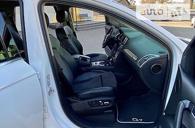 Внедорожник / Кроссовер Audi Q7 2010 в 